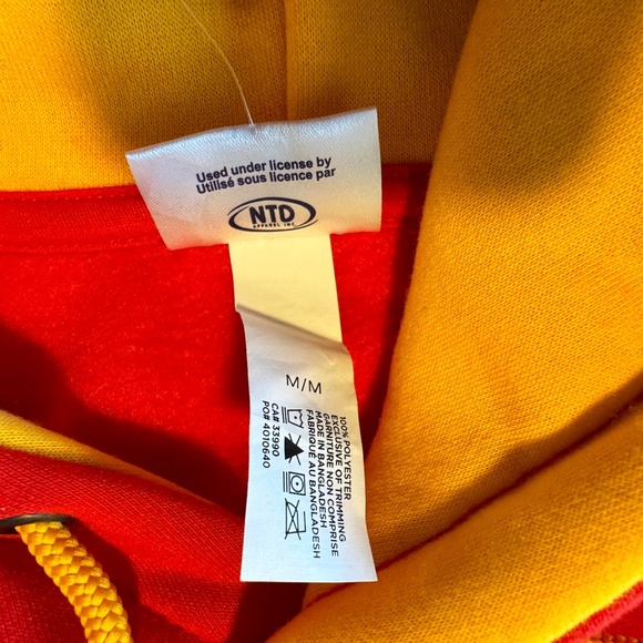 NEW Kansas City Chiefs Hoodie - Men’s Medium - Red Yellow NFL Team Apparel NWT - Picture 14 of 15